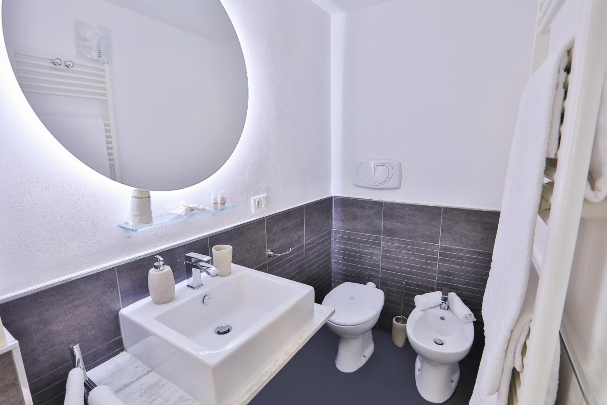 Grottini Luxury Suites ~ Pantheon Rome Bilik gambar